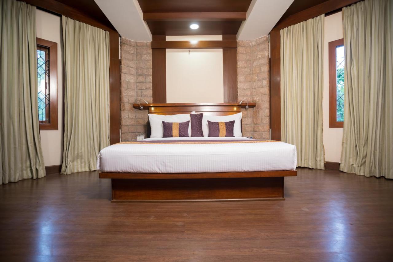 Hotel Kodai International Kodaikanal Rum bild