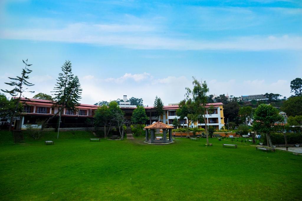 Hotel Kodai International Kodaikanal Exteriör bild