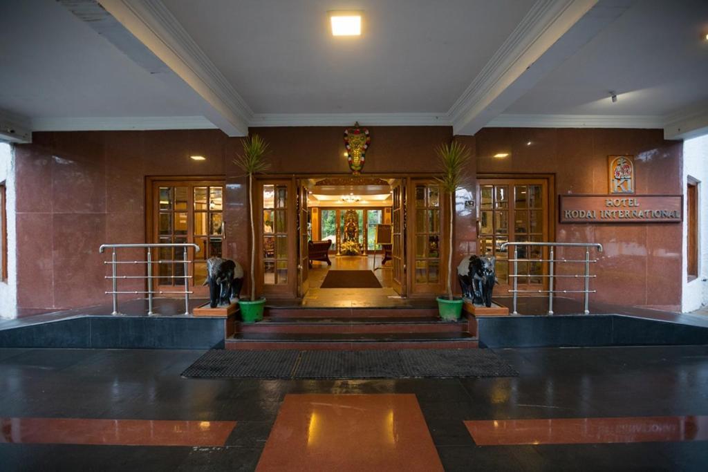 Hotel Kodai International Kodaikanal Exteriör bild